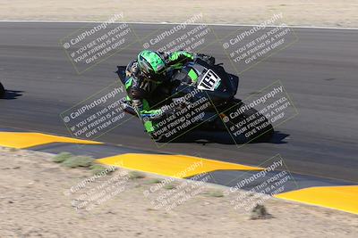 media/Oct-08-2022-SoCal Trackdays (Sat) [[1fc3beec89]]/Turn 7 Inside (145pm)/